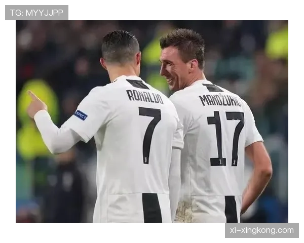 凯恩与伊布作为锋线战术核心的差异：支点作用、进攻参与度与体系适配性解析